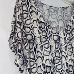 Zenana Outfitters Snake-print Top Large Photo 1