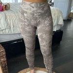 women's best Women’s Best Women’s Small Seamless Camo Pants Photo 0