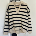 H&M Black And Cream Sweater Photo 0