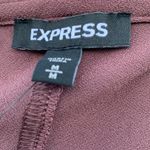 EXPRESS -V-Neck Essential Tank Photo 4