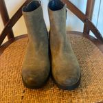 Sorel  brown leather Chelsea boots size 6 Photo 4