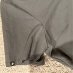 FIGS  TECHNICAL COLLECTION SCRUB SHIRT WOMENS MEDIUM GRAY 2 POCKETS Photo 4