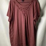 Torrid WOMENS SIZE 3(WO SIZE 22/24) DEEP MAUVE TOP LASER CUT DESIGN ON FRONT Photo 2