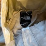 The North Face hyvent white and beige shell jacket size medium Photo 2