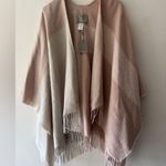 SOIA & KYO NEW!! Mauve Beige Acrylic Fringe Cape Wrap Autumn Winter One Size Photo 1