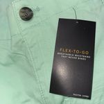 Lee NWT  Women's Cargo Shorts Flex To Go Cargo Shorts IN FLUORITE Photo 6