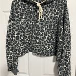 Zenana Outfitters Leopard Print Cropped Hoodie Photo 0