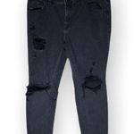 BDG  slim bf low rise distressed jeans size 27​​​ Photo 0