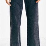 BDG Mid rise Relaxed Cropped Jean Photo 2