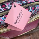 Juicy Couture Pink Leopard Pattern PU
Rounded Makeup Case Organizer Photo 10