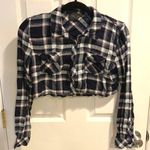 Romeo + Juliet Couture Cropped Flannel Photo 0