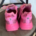 Steve Madden Size 9 pink sneakers Photo 5