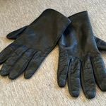 Leather gloves by Superb size 7.5 a luxury leather company in Italy Black Photo 0