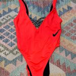 Nike One Piece Swimsuit Photo 0