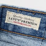 Levi's Premium 501 90s Cutoff Mid Thigh Jean Shorts Women's Size 28 Medium Wash Photo 4