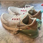 Nike Air Max 270 Shoes Photo 0