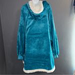 Bedsure Women’s Oversized Blanket Sweater Blue Winter Hoodie Medium Photo 4