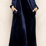 NWT Petite Plume Harlow Velour Nightgown in Black Size XS Photo 0