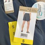Mondetta  Gray Athletic Shorts SIZE S NWT Photo 2