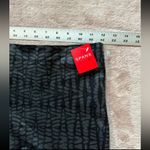Spanx Women’s Shaping Black Geo Cropped Lamn Legging Mid Rise Size Medium NWT Photo 5