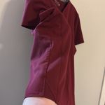 Fabletics  Women’s Vital 1-Pocket Wine Red Scrub Top XL Photo 4