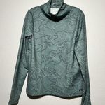 Under Armour Women's  Loose Fit CW Funnel Neck - Size Medium Photo 0