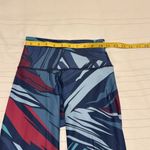 Peloton  Women WITH Expedition High Waist Revesible Capri Legging Size X-Small Photo 6