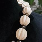 Womens Fashion White Ribbed Pumpkins Lucite Bead Collar Necklace Adjustable Photo 3