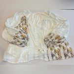 Miss Me  Women’s White Floral Boho Blouse with Crochet Accents Like New Large Photo 2