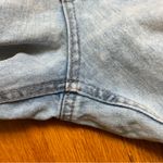 Refuge Mid Rise Distressed Rips Light Wash Denim Mom Jeans Relaxed Size 3 GUC Photo 10