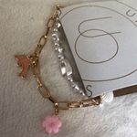 Urban Outfitters New  faux pearl charm bracelet, gold tone chain and pearl Photo 5