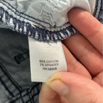 Nurture medium wash denim capri embroidered pockets Blue Size 12 Photo 4