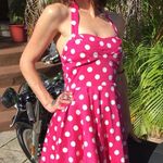 Pinup girl hot pink and white polkadot dress Photo 4