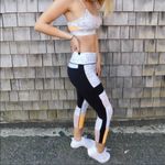 Splits 59 Women's Rebel Capri Tights Photo 2