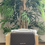 Michael Kors Crossbody in a gift box NWT Photo 7