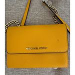 Michael Kors  Bag Wallet On A Chain Jet Set Yellow Leather Crossbody flawed Photo 2