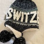 Robin Ruth  Switzerland Winter Beanie Hat Photo 0