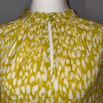 Who What Wear Who What Wear ruffle balloon long sleeve bright green white blouse size L NEW Photo 2