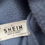 SheIn Sweatshirt Photo 2