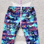 Athleta Floral Fade Sonar Workout Capri Leggings Size Small Photo 6