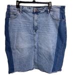 Gap Women's Two Tone Denim Slit Hem Pencil Skirt Mid Wash Size 20/35 Classic Photo 0