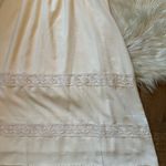 Tea N Rose  Ellie Dress In Cream Photo 6