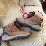 Columbia  Newton Ridge Plus Waterproof Amped Hiking Boots Size 6.5 Photo 3