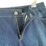 Bandolino  NWT Mandie Capri Dark Wash High Rise Cuffed Jean Capris Size 14 Photo 2