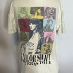 Taylor Swift  The Eras Tour 2023 Concert T-Shirt Medium Graphic Band Tee Photo 0