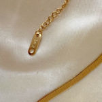 18K Gold Plated White Pearl Snake Herringbone Necklace Stainless Steel Womens Photo 9