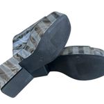 Katy Perry The Busy Bee Slide Women's Black and Gray Platform Shoes Size 8.5M Photo 3