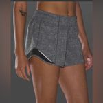 Lululemon  hotty hot short II 4” heather lux multi black size 10 Photo 9