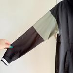 Calvin Klein Half-zip Windbreaker Hoodie in Black & Olive Green size xs Photo 3