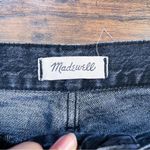 Madewell • The Perfect Vintage Jean in Roxstone Wash: Knee-Rip Edition black Photo 3